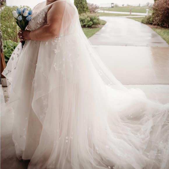 Lillian West Wedding Dress - Picture 2 of 10